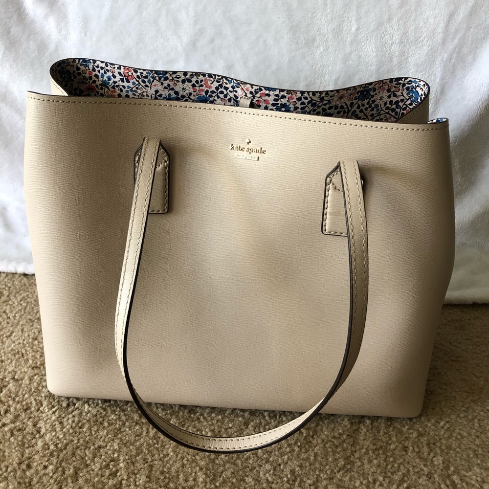 Like New Kate Spade Tote